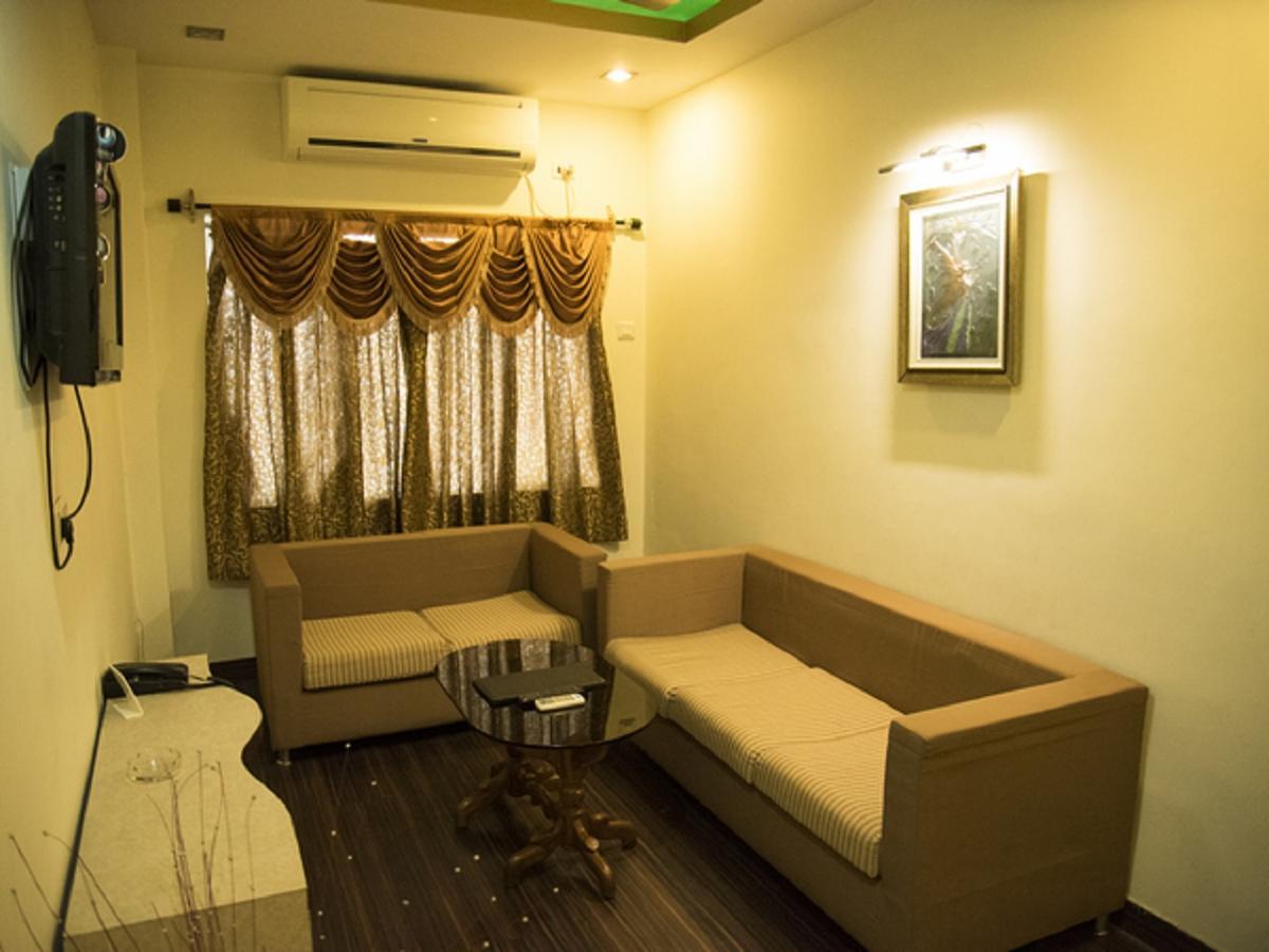 Hotel Sunshine Baharampur Bagian luar foto