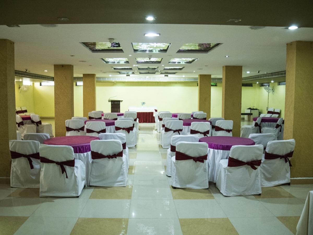 Hotel Sunshine Baharampur Bagian luar foto
