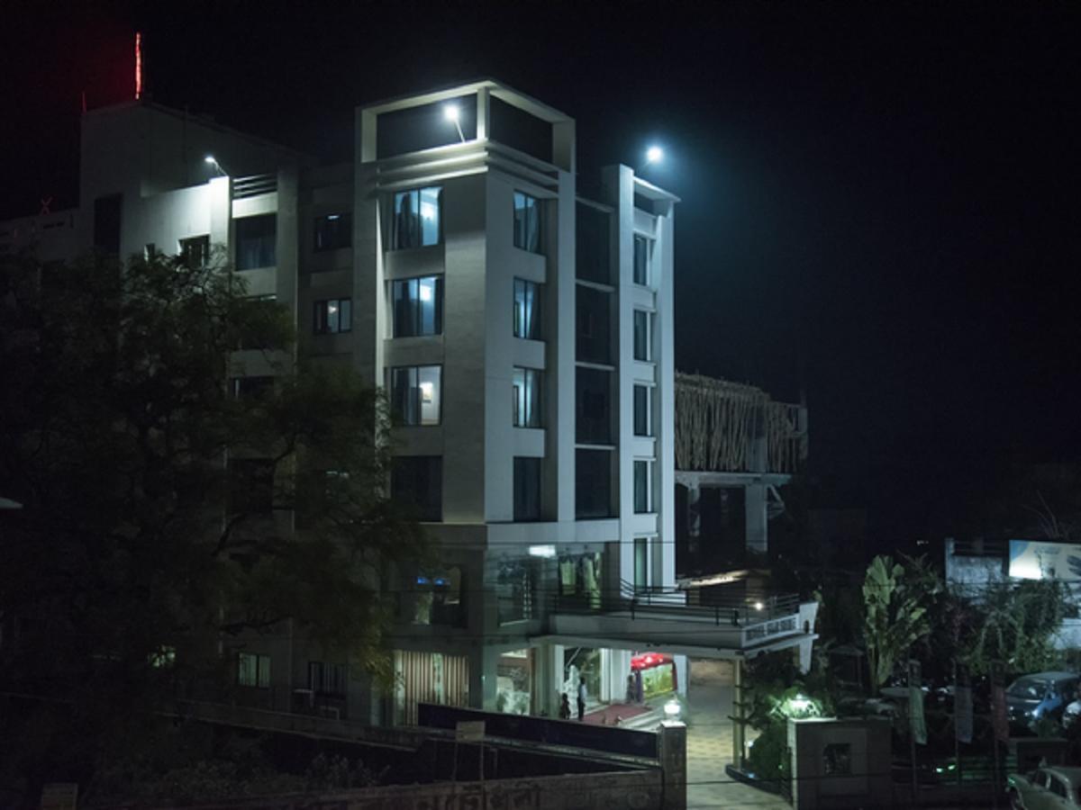 Hotel Sunshine Baharampur Bagian luar foto